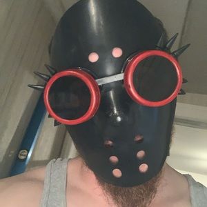 Meet your Posher, Wayne